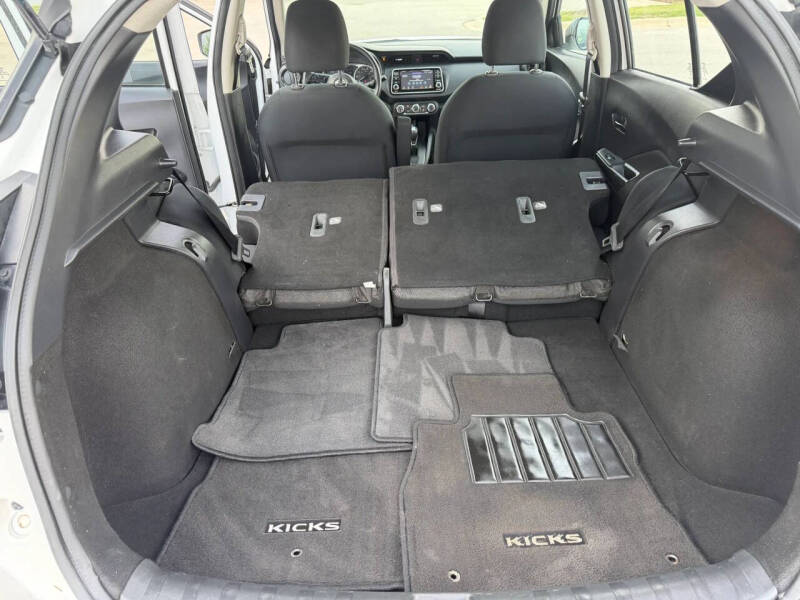 2023 Nissan Kicks S