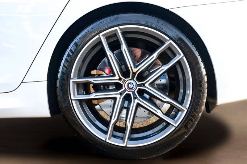 2023 BMW M5