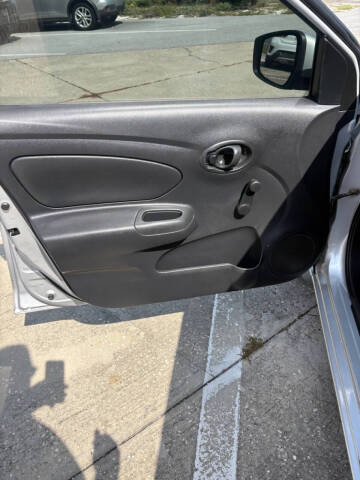 2016 Nissan Versa