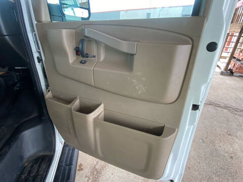 2017 GMC Savana 2500