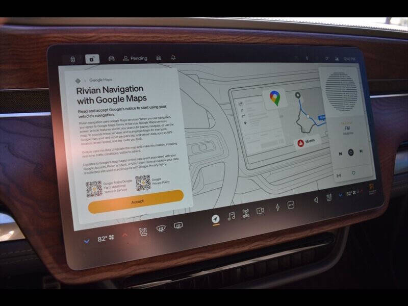2023 Rivian R1S Adventure