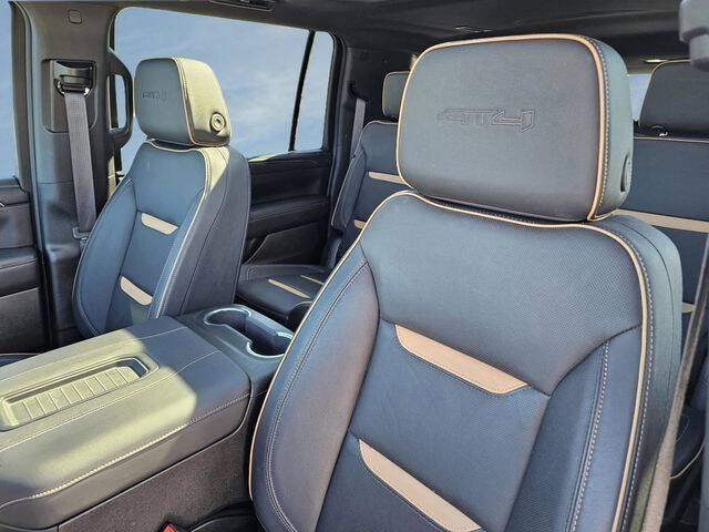 2023 GMC Yukon XL AT4