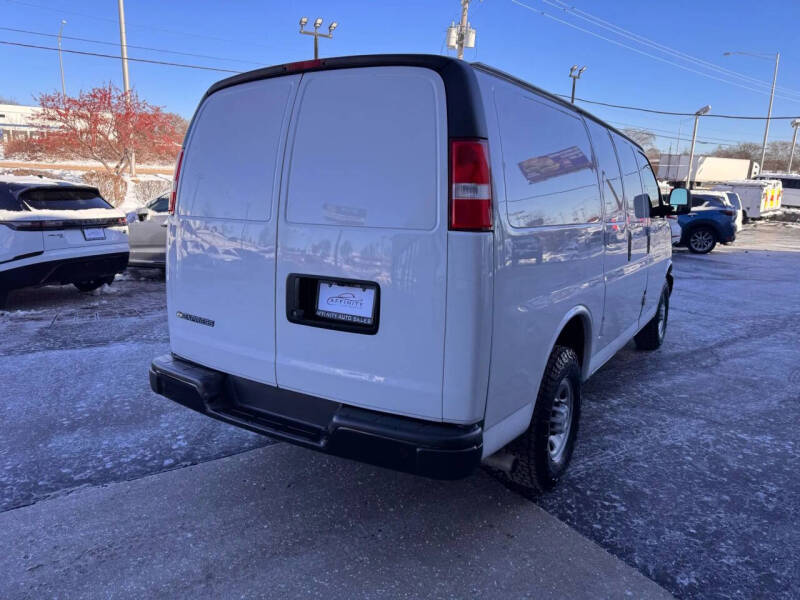 2021 Chevrolet Express 2500