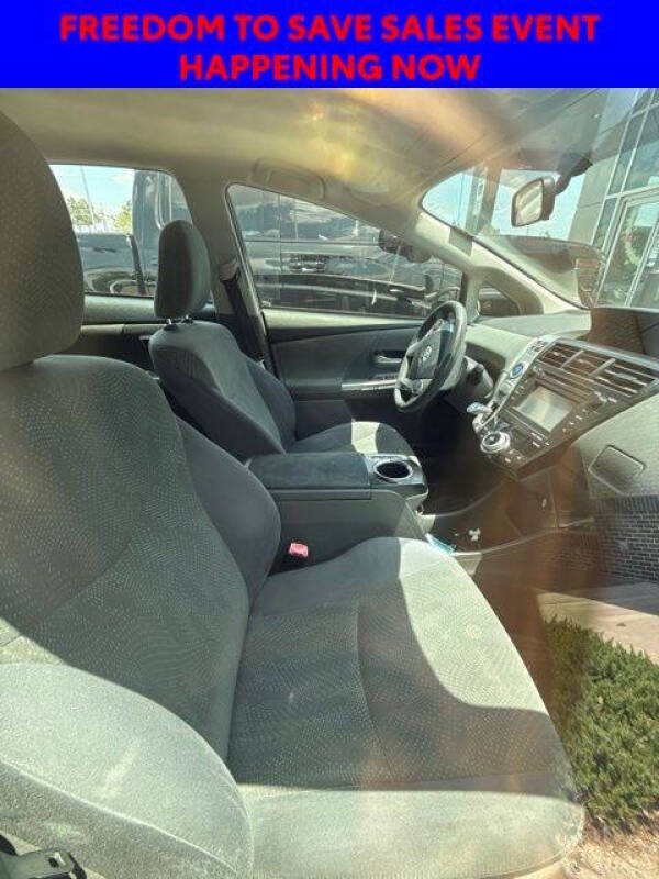 2014 Toyota Prius v Three