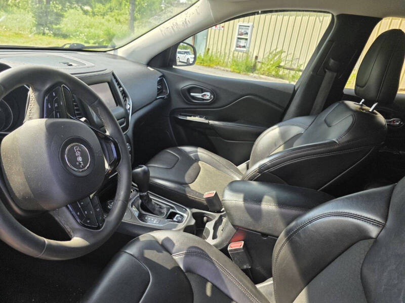 2020 Jeep Cherokee Altitude