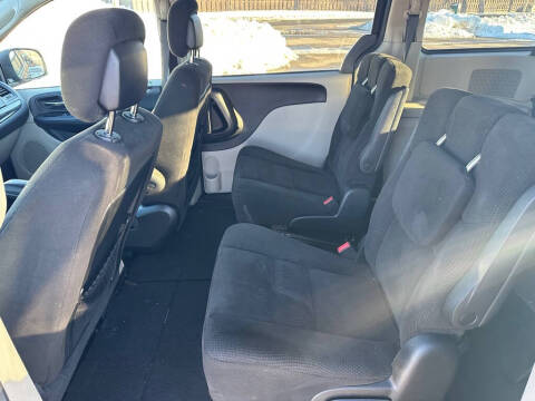 2016 Dodge Grand Caravan American Value Package