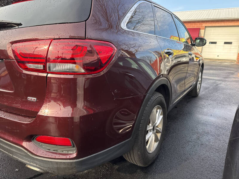 Image 3 of 2019 Kia Sorento LX