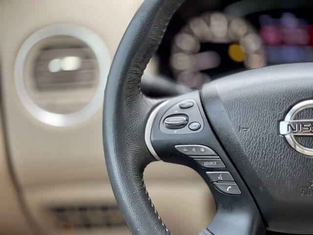 2018 Nissan Pathfinder SL