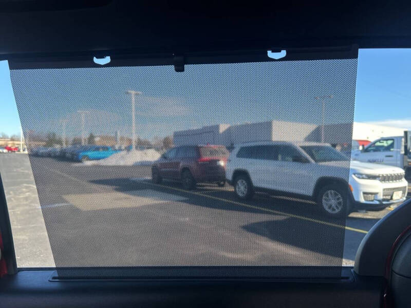 2026 Chrysler Voyager LX