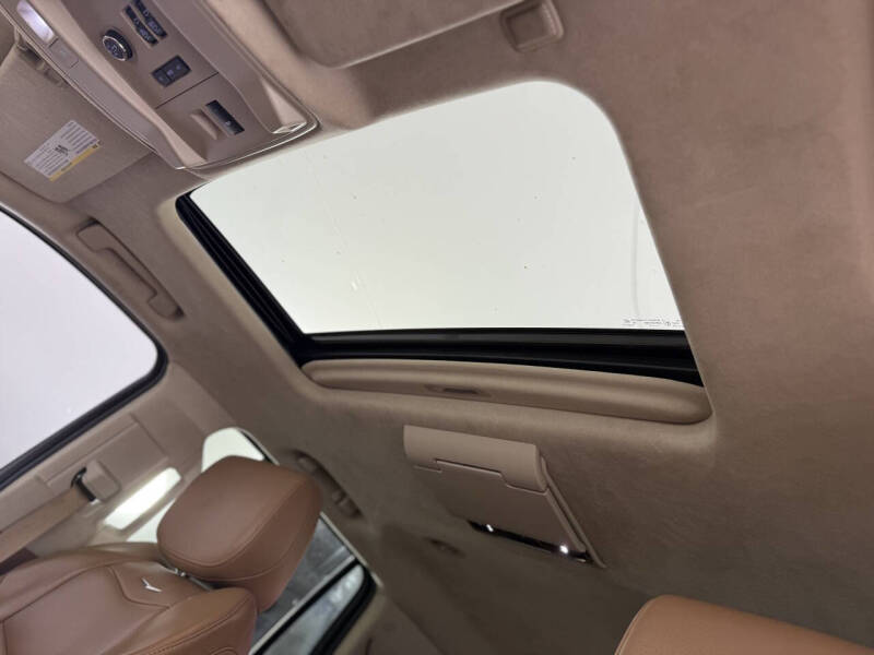 2015 Cadillac Escalade Platinum