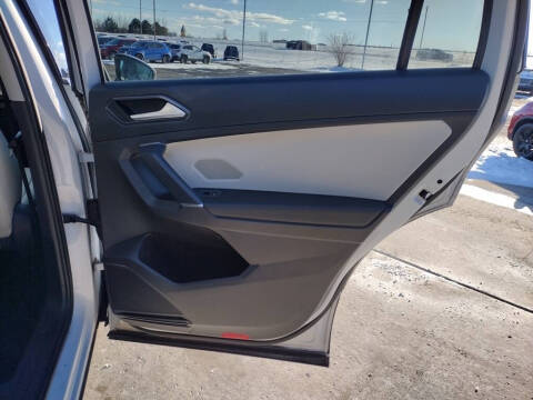 2018 Volkswagen Tiguan 2.0T SEL 4Motion