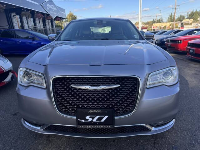 2017 Chrysler 300 C