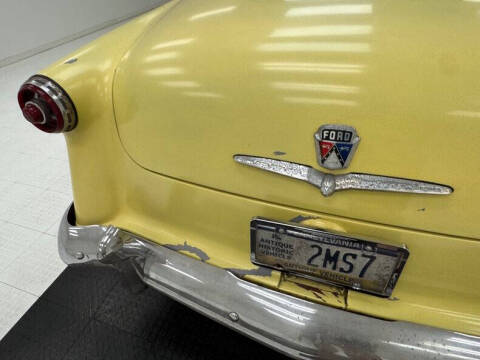 1954 Ford Crestline