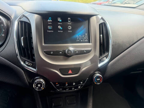 2017 Chevrolet Cruze LT Auto