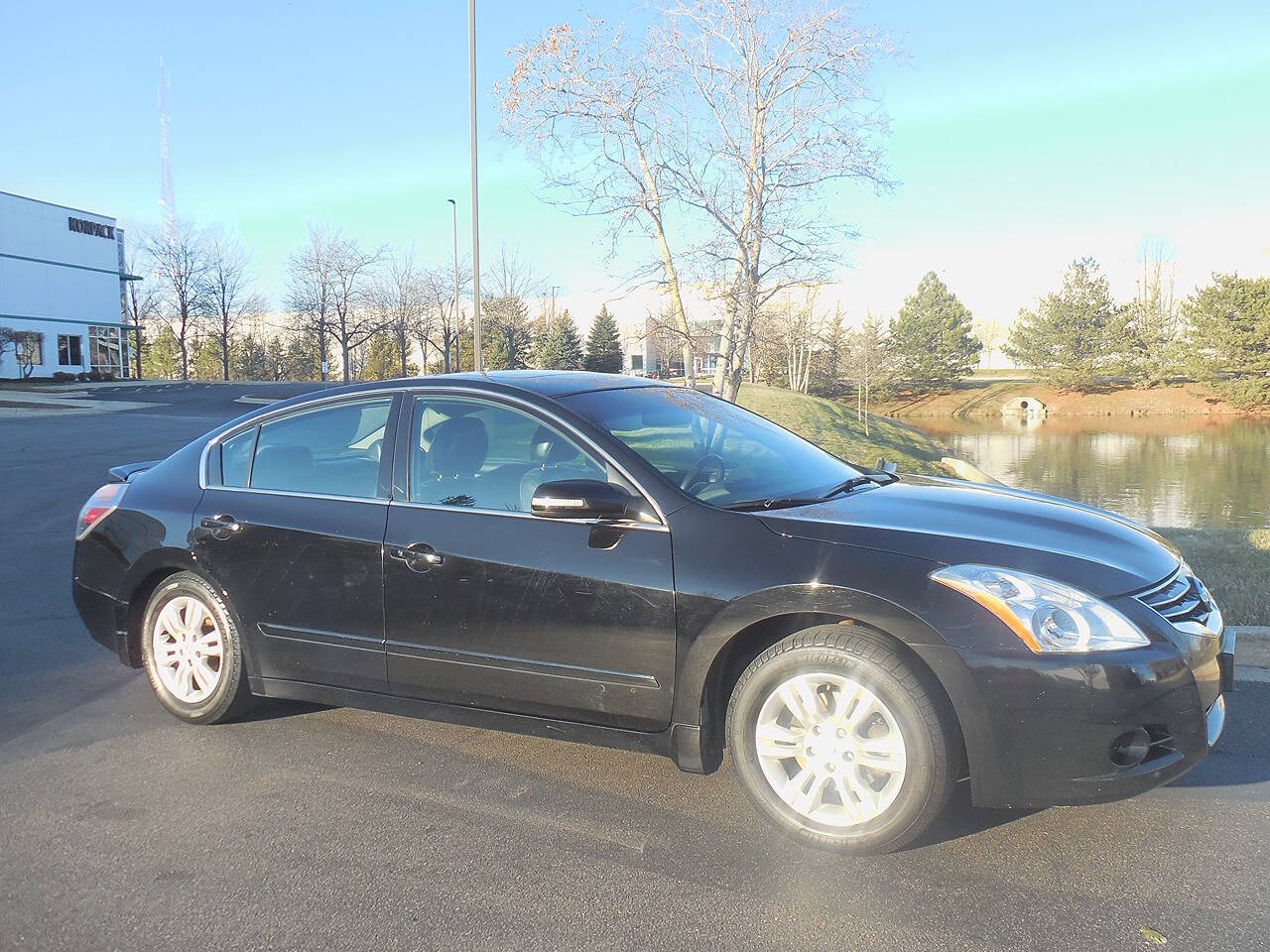 2010 Nissan Altima for sale at Genuine Motors in Schaumburg, IL