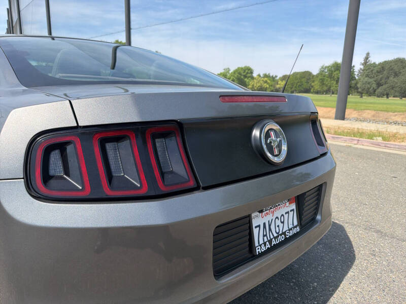 2013 Ford Mustang V6