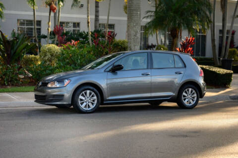 2017 Volkswagen Golf TSI S