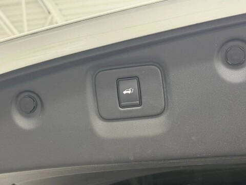 2018 Nissan Pathfinder SL