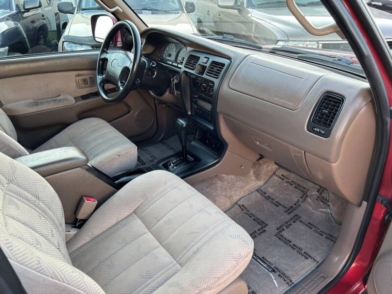 2002 Toyota 4Runner SR5