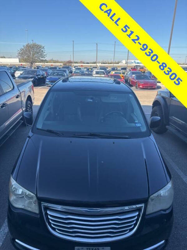2012 Chrysler Town and Country Touring
