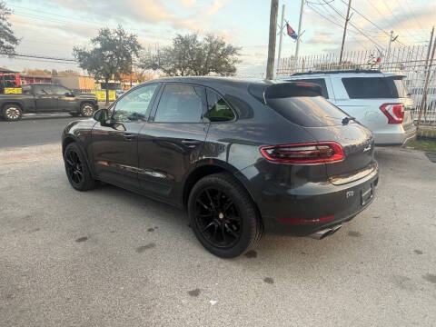 2017 Porsche Macan S