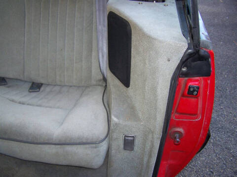 1990 Pontiac Sunbird LE