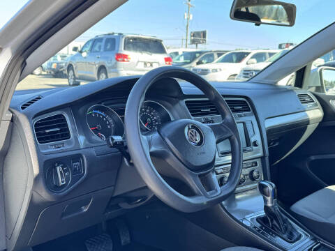 2016 Volkswagen e-Golf SE