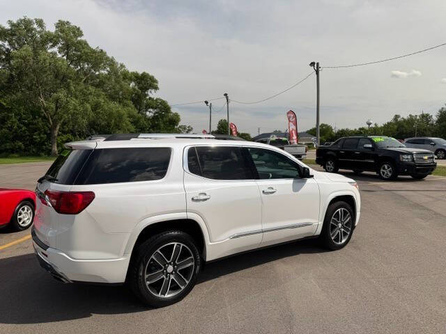 2017 GMC Acadia Denali