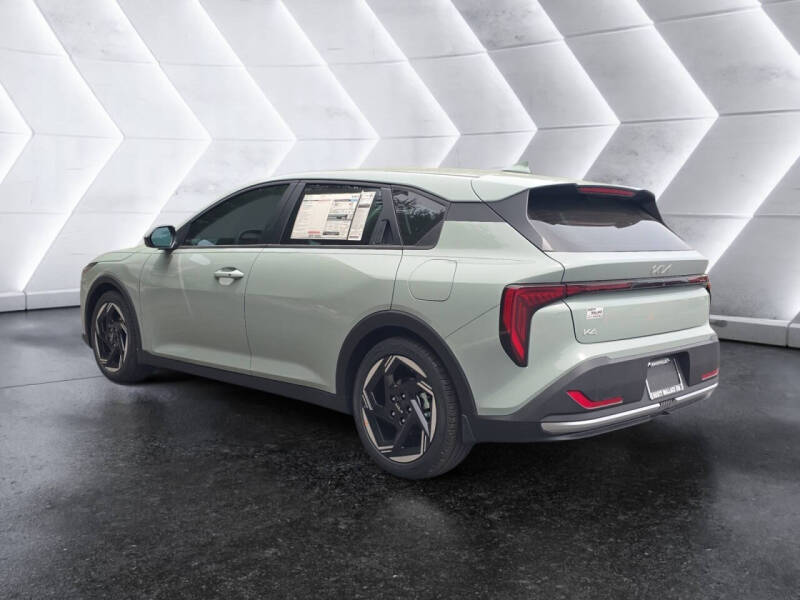 2026 Kia K4 Hatchback EX