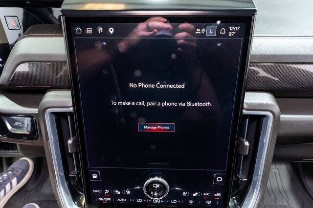 2025 GMC Yukon Elevation