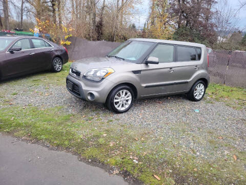 2012 Kia Soul +
