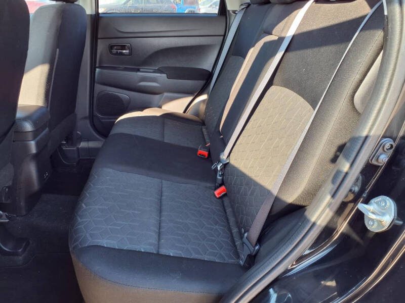 2022 Mitsubishi Outlander Sport LE