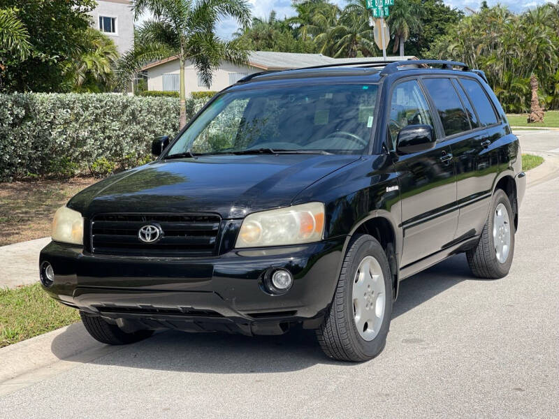 2005 Toyota Highlander for sale at L G AUTO SALES in Boynton Beach FL