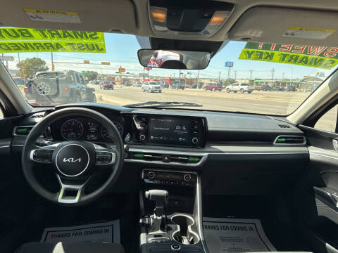 2023 Kia K5 LXS