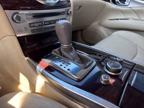 2011 Infiniti M37