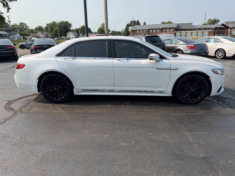 2017 Lincoln Continental Select
