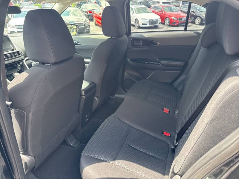 2025 Mitsubishi Eclipse Cross LE