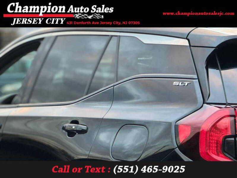 2023 GMC Terrain SLT