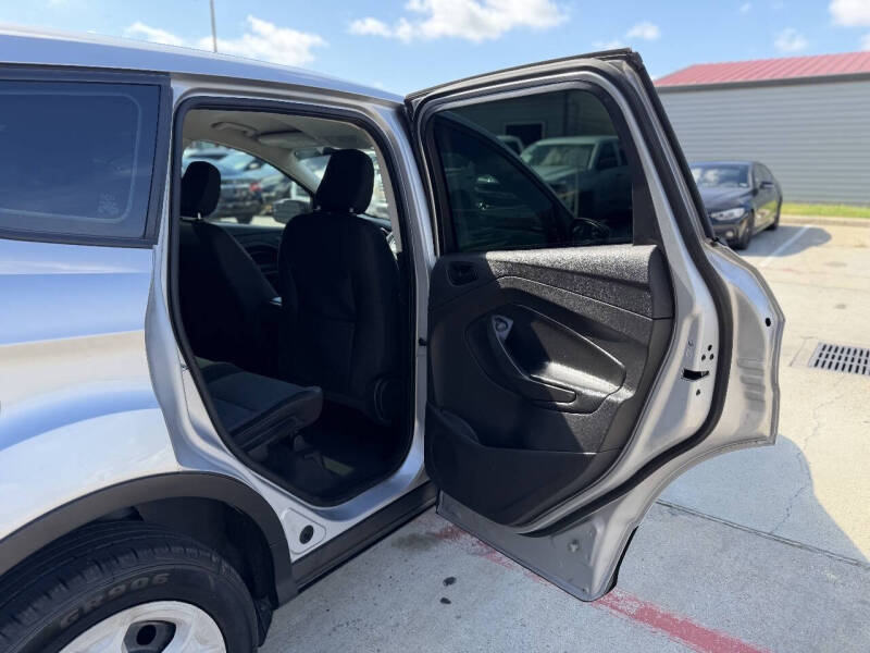 2019 Ford Escape S