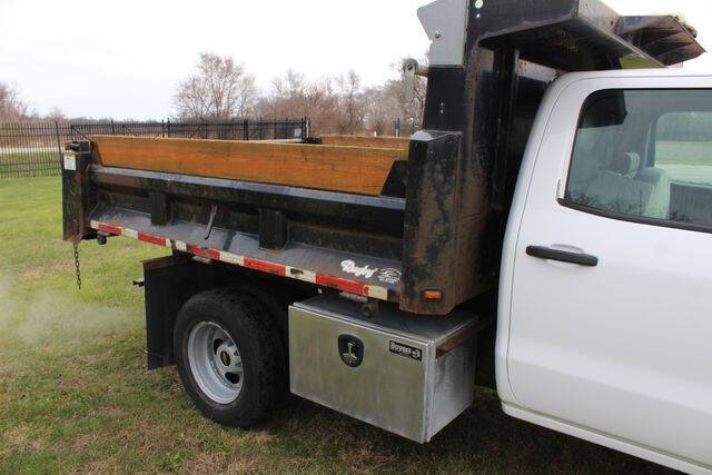 2016 Chevrolet Silverado 3500 Chassis Cab Work Truck photo 7