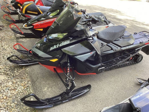 2019 Ski-Doo Renegade® X 850 E-TEC Rip