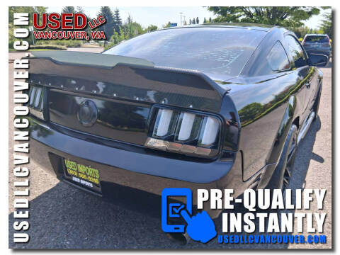 2005 Ford Mustang V6 Deluxe