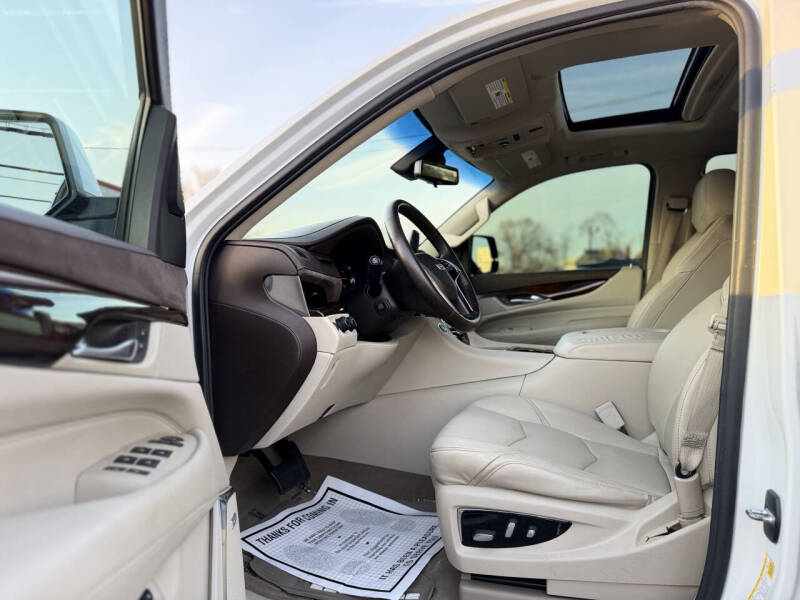 2017 Cadillac Escalade ESV Premium Luxury