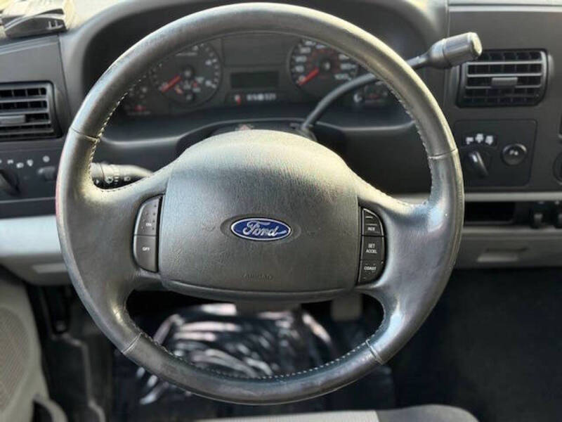 2006 Ford F-350 Super Duty XLT