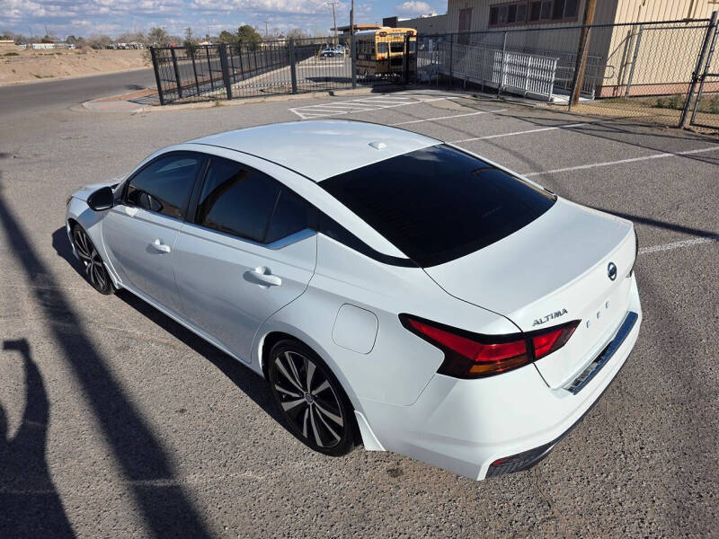 2022 Nissan Altima 2.5 SR