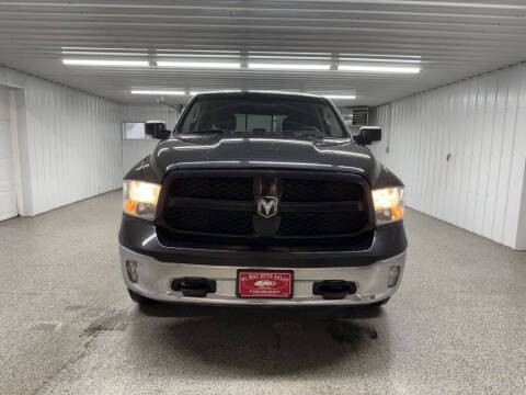 2016 RAM 1500 SLT