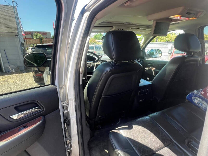 2012 GMC Yukon XL SLT 2500