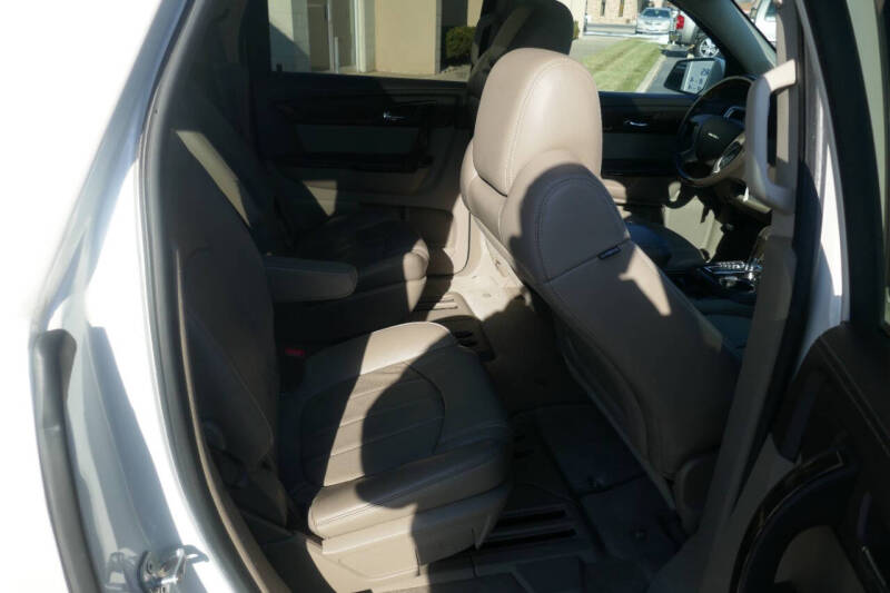 2013 GMC Acadia Denali