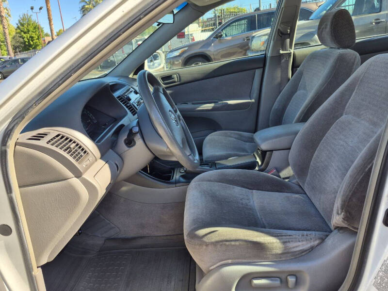 2003 Toyota Camry LE