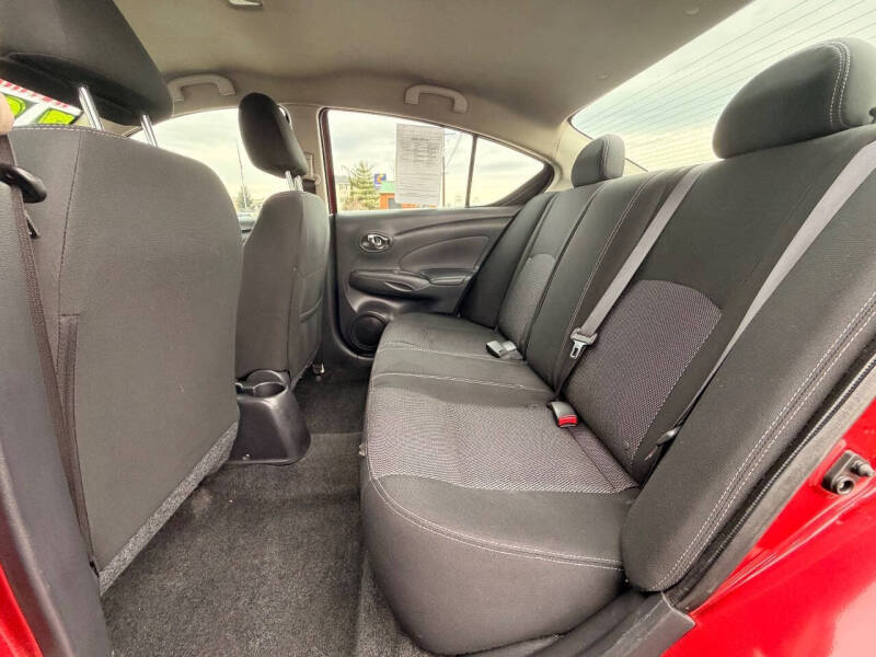 2018 Nissan Versa SV